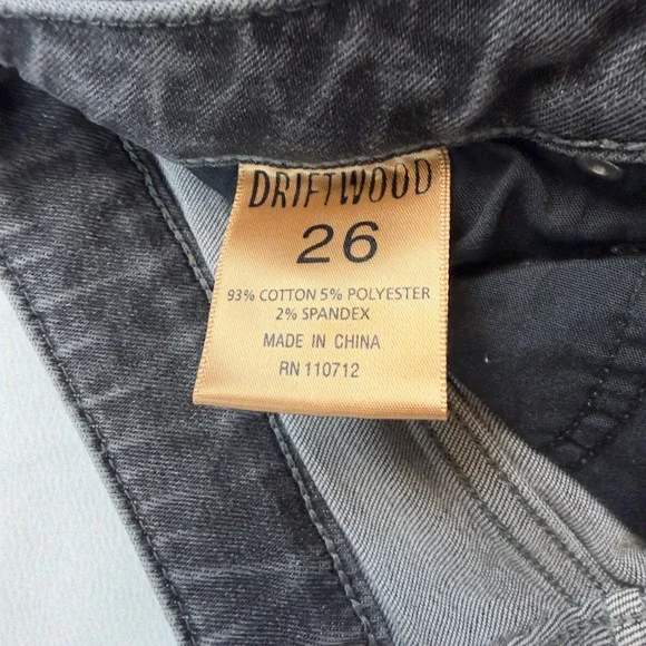 Driftwood Roxy Floral Embroidered Flare Jeans Gray Raw Hem Size 26 Classic Fit - Picture 7 of 10